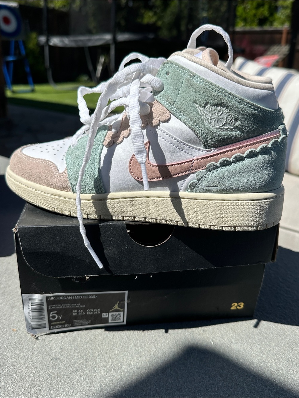 Like new! Air Jordan 1 Mid SE Pastel Suede & Leather Sneakers - White Mint Pink